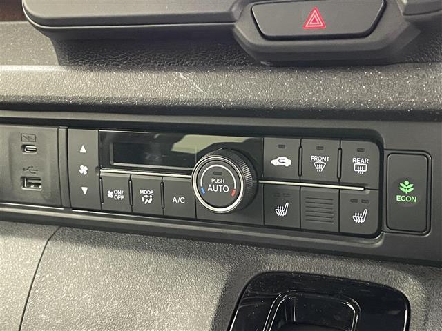 N-BOXカスタム ターボ 純正9型ナビ シートヒーター 両側パワスラ バックカメラ フルセグTV 追従クルコン ETC ホンダセンシング パドルシフト 黒ハーフレザー コーナーセンサー 衝突軽減 LEDライト USB接続 禁煙(29枚目)