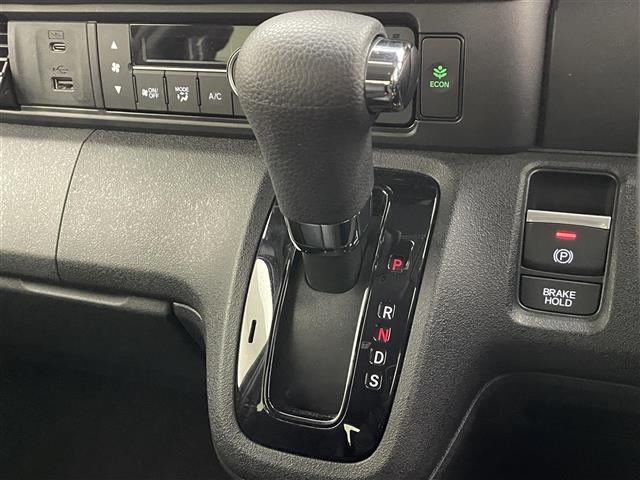 N-BOXカスタム ターボ 純正9型ナビ シートヒーター 両側パワスラ バックカメラ フルセグTV 追従クルコン ETC ホンダセンシング パドルシフト 黒ハーフレザー コーナーセンサー 衝突軽減 LEDライト USB接続 禁煙(30枚目)