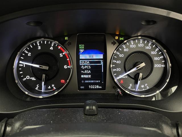 ハイラックス Z 純正ナビ バックカメラ AEROKLASキャノピー JBLスピーカー ETC 純正ドラレコ BATTLEZリフトアップサス GRサイドステップ 純正オーバーフェンダー TRDフィルム 衝突軽減 禁煙車(11枚目)