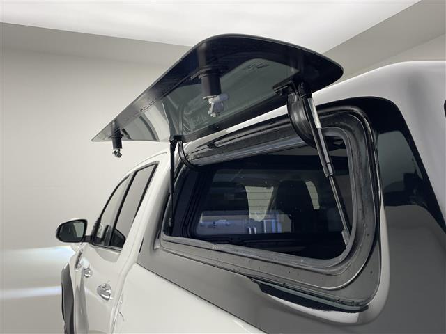 ハイラックス Z 純正ナビ バックカメラ AEROKLASキャノピー JBLスピーカー ETC 純正ドラレコ BATTLEZリフトアップサス GRサイドステップ 純正オーバーフェンダー TRDフィルム 衝突軽減 禁煙車(23枚目)