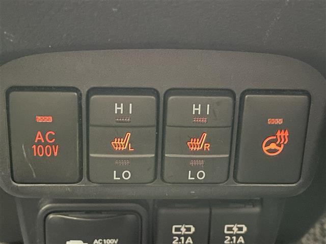 シエンタ ハイブリッドＧ　クエロ　純正９型ナビ　全方位カメラ　シートヒーター　ＥＴＣ　両側パワスラ　セーフティセンス　衝突軽減　車線逸脱　コーナーセンサー　ＬＥＤライト　ＡＣ１００Ｖ　ハンドルヒーター　ハーフレザー　クルコン　フォグ（5枚目）