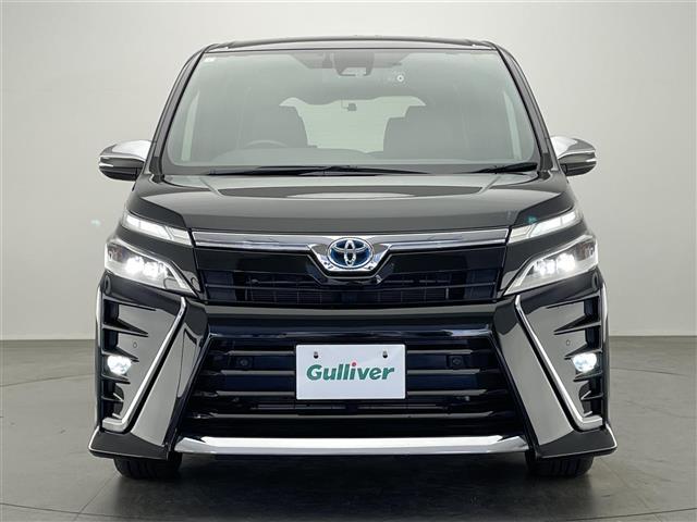 ヴォクシー ハイブリッドＺＳ　煌ＩＩＩ　純正１０型ナビ　純正１２型後席モニター　シートヒーター　バックカメラ　両側パワスラ　ハーフレザー　コーナーセンサー　ＥＴＣ　セーフティセンス　衝突軽減　前後ドラレコ　ＬＥＤオートライト　フォグ　禁煙車（37枚目）