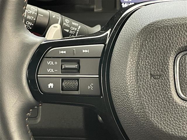 N-BOXカスタム ターボ 純正8型ナビ バックカメラ シートヒーター 両側パワスラ フルセグTV ハーフレザー ホンダセンシング 衝突軽減 追従クルコン ハンドル支援 パドルシフト 電動パーキング LEDオートライト 禁煙車(12枚目)