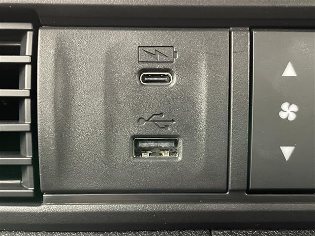 N-BOXカスタム ターボ 純正8型ナビ バックカメラ シートヒーター 両側パワスラ フルセグTV ハーフレザー ホンダセンシング 衝突軽減 追従クルコン ハンドル支援 パドルシフト 電動パーキング LEDオートライト 禁煙車(15枚目)