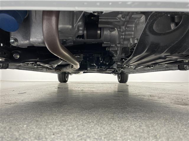 N-BOXカスタム ターボ 純正8型ナビ バックカメラ シートヒーター 両側パワスラ フルセグTV ハーフレザー ホンダセンシング 衝突軽減 追従クルコン ハンドル支援 パドルシフト 電動パーキング LEDオートライト 禁煙車(25枚目)