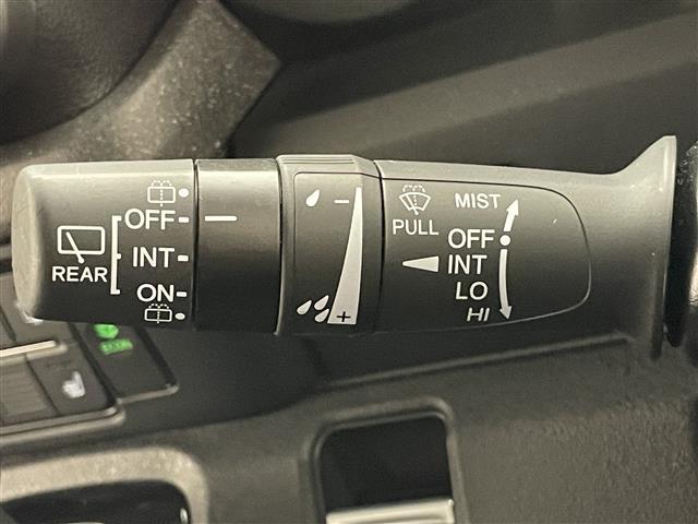 N-BOXカスタム ターボ 純正8型ナビ バックカメラ シートヒーター 両側パワスラ フルセグTV ハーフレザー ホンダセンシング 衝突軽減 追従クルコン ハンドル支援 パドルシフト 電動パーキング LEDオートライト 禁煙車(30枚目)