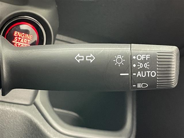 N-BOXカスタム ターボ 純正8型ナビ バックカメラ シートヒーター 両側パワスラ フルセグTV ハーフレザー ホンダセンシング 衝突軽減 追従クルコン ハンドル支援 パドルシフト 電動パーキング LEDオートライト 禁煙車(31枚目)