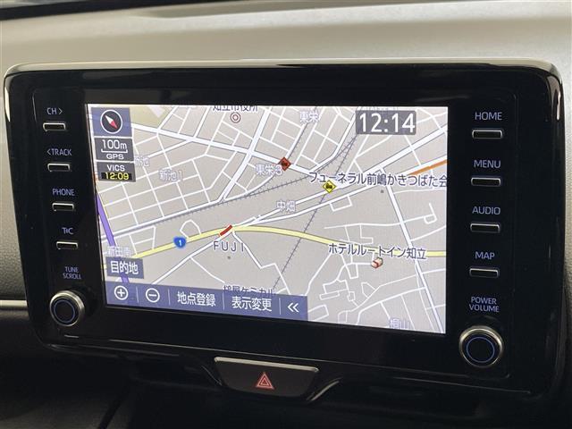 ヤリスクロス ハイブリッドZ アドベンチャー 純正8型DAナビ 全方位カメラ パーキングアシスト シートヒーター ハーフレザー HUD BSM 電動リアゲート 電動パーキング AC100V ETC 衝突軽減 追従クルコン コーナーセンサー 禁煙車(3枚目)