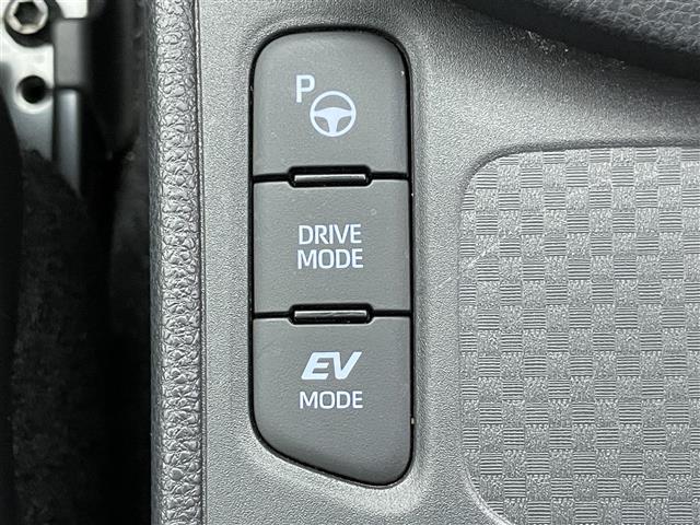 ヤリスクロス ハイブリッドZ アドベンチャー 純正8型DAナビ 全方位カメラ パーキングアシスト シートヒーター ハーフレザー HUD BSM 電動リアゲート 電動パーキング AC100V ETC 衝突軽減 追従クルコン コーナーセンサー 禁煙車(5枚目)