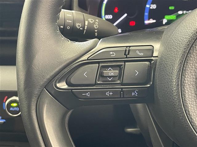 ヤリスクロス ハイブリッドZ アドベンチャー 純正8型DAナビ 全方位カメラ パーキングアシスト シートヒーター ハーフレザー HUD BSM 電動リアゲート 電動パーキング AC100V ETC 衝突軽減 追従クルコン コーナーセンサー 禁煙車(28枚目)