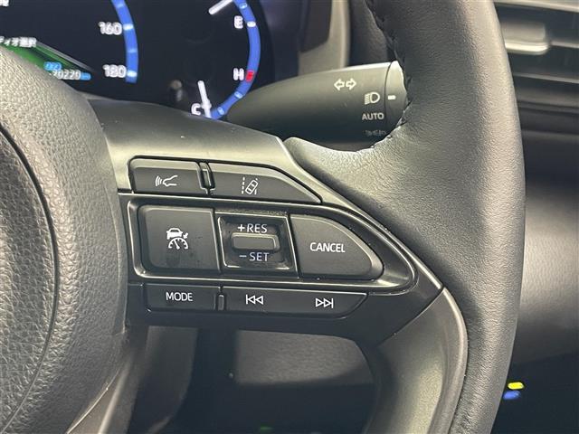 ヤリスクロス ハイブリッドZ アドベンチャー 純正8型DAナビ 全方位カメラ パーキングアシスト シートヒーター ハーフレザー HUD BSM 電動リアゲート 電動パーキング AC100V ETC 衝突軽減 追従クルコン コーナーセンサー 禁煙車(30枚目)