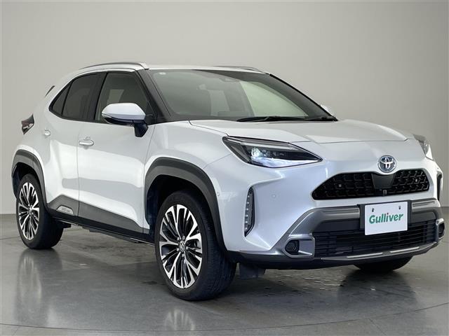 ヤリスクロス ハイブリッドZ アドベンチャー 純正8型DAナビ 全方位カメラ パーキングアシスト シートヒーター ハーフレザー HUD BSM 電動リアゲート 電動パーキング AC100V ETC 衝突軽減 追従クルコン コーナーセンサー 禁煙車(41枚目)