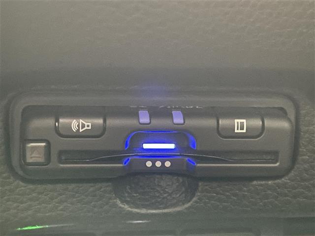 Ｎ－ＢＯＸカスタム Ｌターボ　社外ナビ　バックカメラ　シートヒーター　禁煙　フルセグＴＶ　両側パワスラ　ＥＴＣ　前後ドラレコ　ハーフレザー　ホンダセンシング　衝突軽減　追従クルコン　パドルシフト　電動パーキング　ＬＥＤオートライト（7枚目）