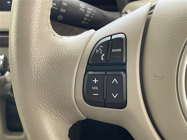 アルトラパン モード 純正ナビ シートヒーター ETC 禁煙車 フルセグTV Bluetooth ナビ連動ドライブレコーダー HIDオートライト レーダーブレーキ 衝突軽減 プッシュスタート 純正フロアマット ドアバイザー(13枚目)