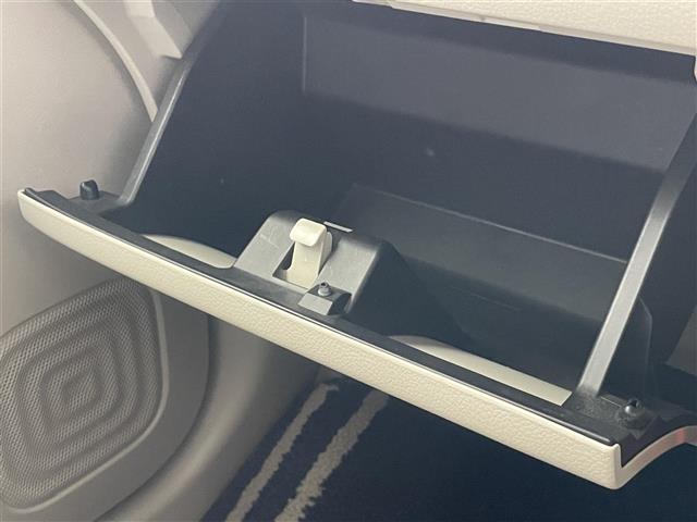 アルトラパン モード 純正ナビ シートヒーター ETC 禁煙車 フルセグTV Bluetooth ナビ連動ドライブレコーダー HIDオートライト レーダーブレーキ 衝突軽減 プッシュスタート 純正フロアマット ドアバイザー(31枚目)