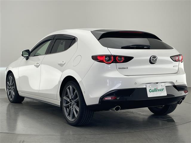 ＭＡＺＤＡ３ファストバック ２０Ｓプロアクティブ　ツーリングセレクション　純８．８型ナビ　ＢＯＳＥ　シートヒーター　全方位カメラ　ＨＤＭＩ　ＢＳＭ　ＨＵＤ　追従クルコン　フルセグ　ＤＶＤ　メモリーシート　パドルシフト　ステアリングヒーター　衝突軽減　コーナーセンサー　ＥＴＣ（18枚目）