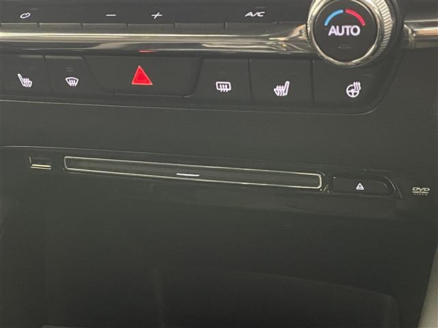 ＭＡＺＤＡ３ファストバック ２０Ｓプロアクティブ　ツーリングセレクション　純８．８型ナビ　ＢＯＳＥ　シートヒーター　全方位カメラ　ＨＤＭＩ　ＢＳＭ　ＨＵＤ　追従クルコン　フルセグ　ＤＶＤ　メモリーシート　パドルシフト　ステアリングヒーター　衝突軽減　コーナーセンサー　ＥＴＣ（31枚目）