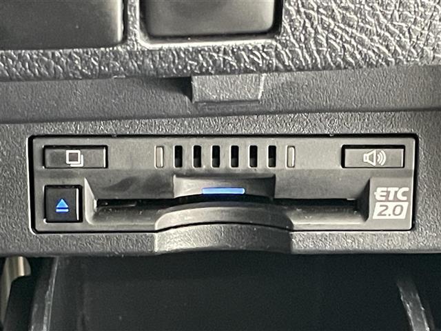 アルファードハイブリッド ＳＲ　Ｃパッケージ　メーカーナビ　Ｗムーンルーフ　リアエンターテイメント　全方位カメラ　ＪＢＬ　デジタルインナーミラー　ＢＳＭ　黒革　シートヒーター　ＡＣ１００Ｖ　ＨＤＭＩ　衝突軽減　追従クルコン　電動リアゲート　禁煙車（14枚目）