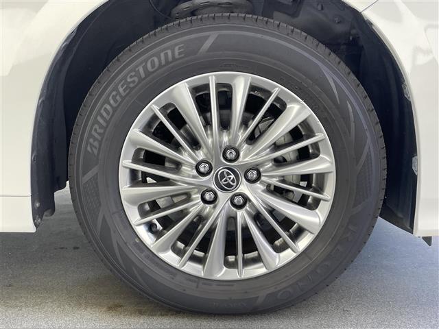 アルファードハイブリッド ＳＲ　Ｃパッケージ　メーカーナビ　Ｗムーンルーフ　リアエンターテイメント　全方位カメラ　ＪＢＬ　デジタルインナーミラー　ＢＳＭ　黒革　シートヒーター　ＡＣ１００Ｖ　ＨＤＭＩ　衝突軽減　追従クルコン　電動リアゲート　禁煙車（25枚目）