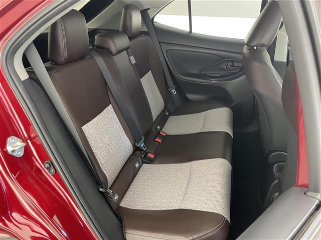 ヤリスクロス ハイブリッドZ 純正8型DAナビ 全方位カメラ パーキングアシスト ハーフレザー シートヒーター BSM HUD 前後ドラレコ ETC パワーバックドア ツートンカラー セーフティセンス 衝突軽減 追従クルコン 禁煙(20枚目)