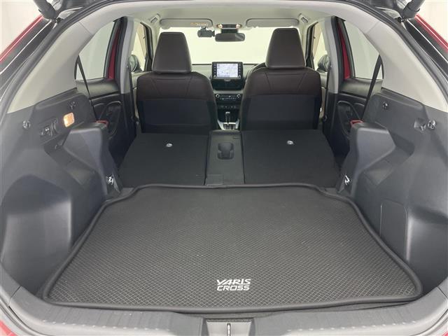 ヤリスクロス ハイブリッドZ 純正8型DAナビ 全方位カメラ パーキングアシスト ハーフレザー シートヒーター BSM HUD 前後ドラレコ ETC パワーバックドア ツートンカラー セーフティセンス 衝突軽減 追従クルコン 禁煙(22枚目)