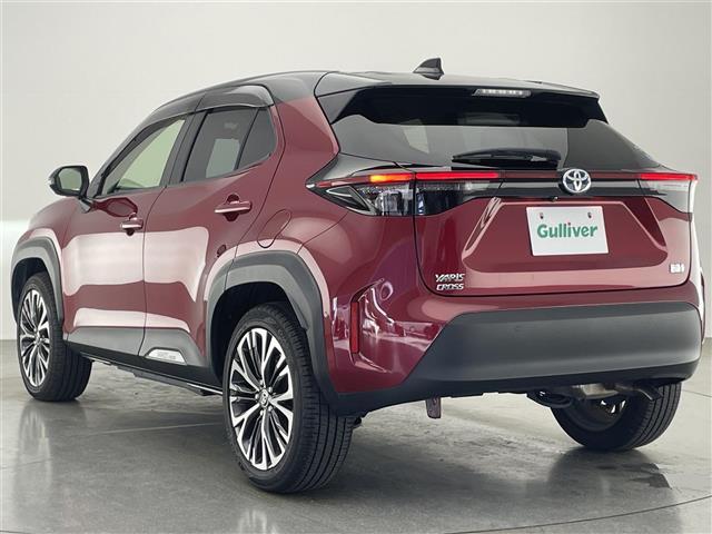 ヤリスクロス ハイブリッドZ 純正8型DAナビ 全方位カメラ パーキングアシスト ハーフレザー シートヒーター BSM HUD 前後ドラレコ ETC パワーバックドア ツートンカラー セーフティセンス 衝突軽減 追従クルコン 禁煙(42枚目)