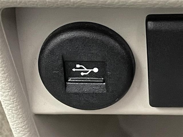 アルトラパン Ｓ　純正ナビ　全方位カメラ　シートヒーター　禁煙車　フルセグＴＶ　ＤＶＤ　ＥＴＣ　ＵＳＢ　衝突軽減　Ｂｌｕｅｔｏｏｔｈ　純正マット　アイドリングストップ　社外１４インチＡＷ　スマートキー　プッシュスタート（11枚目）