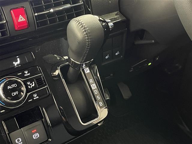 タント カスタムＲＳ　純正１０型ナビ　全方位カメラ　シートヒーター　ＨＤＭＩ　両側パワスラ　フルセグＴＶ　ＤＶＤ　スマアシ　ＥＴＣ　ドラレコ　コーナーセンサー　衝突軽減　ＵＳＢ接続　ＬＥＤライト　フォグ　純正マット　禁煙車（33枚目）