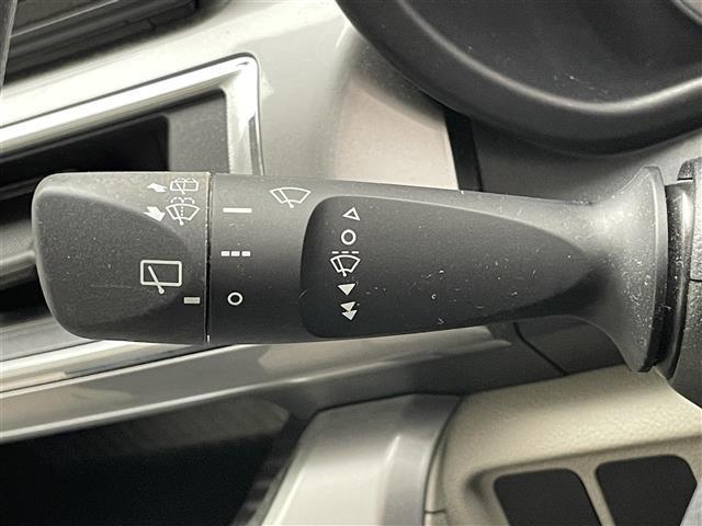 キャスト スタイルＸ　ＳＡＩＩ　社外ナビ　バックカメラ　シートヒーター　禁煙車　ＴＶ　Ｂｌｕｅｔｏｏｔｈ　ＤＶＤ再生　スマアシＩＩ　衝突軽減　踏み間違い防止装置　オートライト　プッシュスタート　アイドリングストップ　純正フロアマット（15枚目）