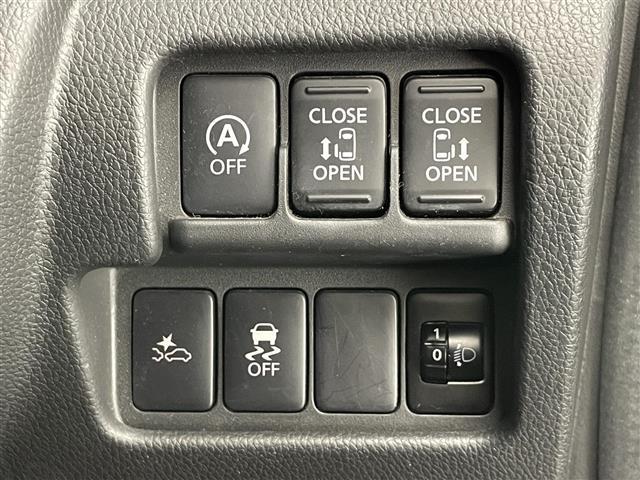 デイズルークス Ｘ　Ｖセレクション　純正ナビ　全方位カメラ　ドラレコ　禁煙車　フルセグＴＶ　ＤＶＤ　Ｂｌｕｅｔｏｏｔｈ　ＥＴＣ　両側パワスラ　衝突軽減　コーナーセンサー　純正マット　リアシェード　リアシーリングファン　純正１４インチＡＷ（7枚目）