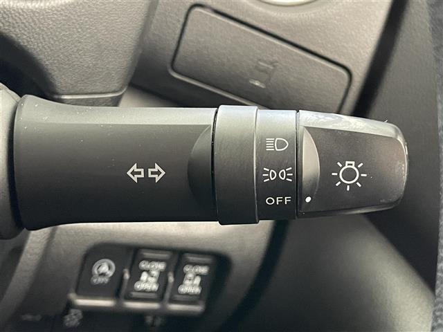 デイズルークス Ｘ　Ｖセレクション　純正ナビ　全方位カメラ　ドラレコ　禁煙車　フルセグＴＶ　ＤＶＤ　Ｂｌｕｅｔｏｏｔｈ　ＥＴＣ　両側パワスラ　衝突軽減　コーナーセンサー　純正マット　リアシェード　リアシーリングファン　純正１４インチＡＷ（13枚目）