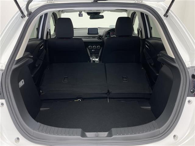 デミオ ＸＤツーリング　純正ナビ　シートヒーター　禁煙車　ＨＵＤ　フルセグＴＶ　ＤＶＤ　パドルシフト　ＵＳＢ接続　ドラレコ　ＥＴＣ　衝突軽減　ＬＥＤオートライト　フォグランプ　Ｂｌｕｅｔｏｏｔｈ　クルコン　純正フロアマット（22枚目）