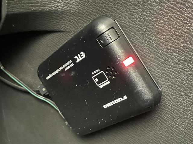 デリカD:5 アーバンギア G 社外ナビ バックカメラ 禁煙 フルセグTV DVD 追従クルコン パドルシフト 両側パワスラ ETC ドラレコ USB 衝突軽減 LEDオートライト フォグランプ 純正フロアマット Bluetooth(7枚目)