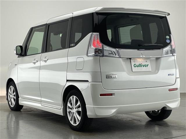 デリカＤ：２ ハイブリッドＳＺ　ナビパッケージ　純正ナビ　全方位カメラ　シートヒーター　フルセグＴＶ　ＢＴ　両側パワスラ　ＥＴＣ　デュアルカメラブレーキ　衝突軽減　車線逸脱　クルーズコントロール　ＨＩＤオートライト　フォグランプ　純正フロアマット（18枚目）