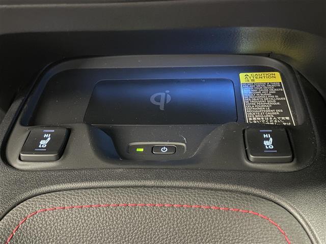カローラスポーツ ハイブリッドG Z 純正9型DA シートヒーター 禁煙車 HUD バックカメラ BSM 追従クルコン USB ドラレコ ETC セーフティセンス ワイヤレス充電 LEDオートライト フォグ コーナーセンサー 純正マット(8枚目)