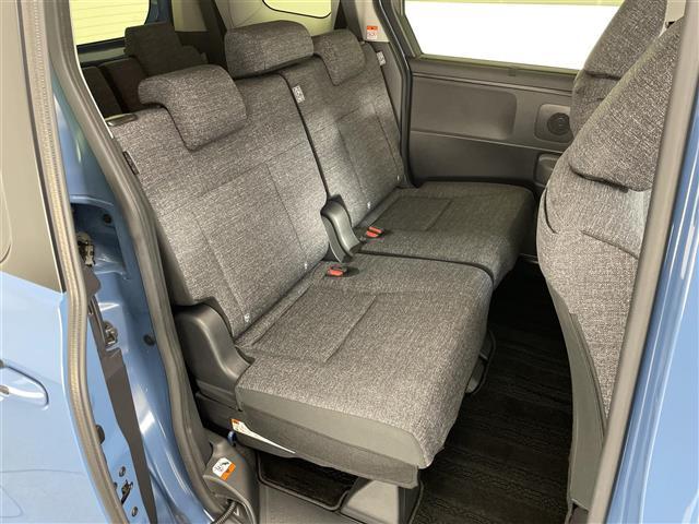 シエンタ ハイブリッドＺ　純正１０．５型ナビ　全方位カメラ　禁煙車　シートヒーター　ステアリングヒーター　内蔵型前後ドラレコ　純正１５インチＯＰアルミ　ＥＴＣ　ＢＳＭ　セーフティセンス　衝突軽減　追従クルコン　コーナーセンサー（20枚目）