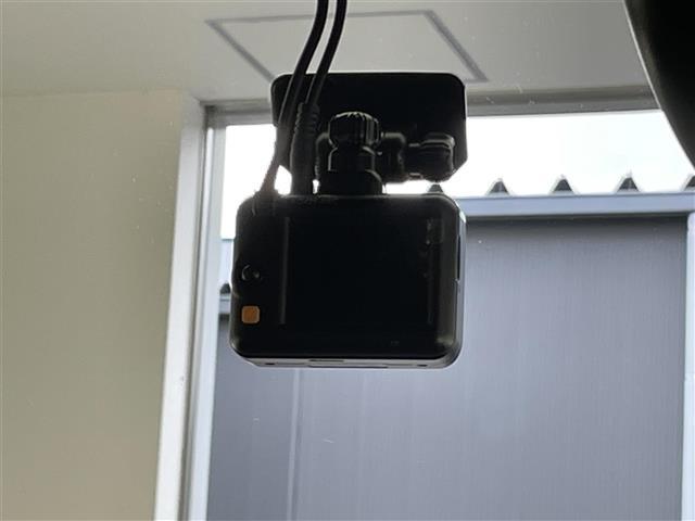 N-BOXカスタム ターボコーディネートスタイル 純正8型DA バックカメラ シートヒーター ETC 両側パワスラ ハーフレザーシート カープレイ 電動パーキング LEDオートライト ホンダセンシング 衝突軽減 追従クルコン コーナーセンサー 禁煙車(7枚目)