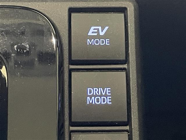 シエンタ ハイブリッドZ 純正10.5型DAナビ 全方位カメラ シートヒーター 前後ドラレコ AC100V 両側パワスラ BSM セーフティセンス 衝突軽減 追従クルコン コーナーセンサー LEDライト ETC2.0 禁煙車(31枚目)