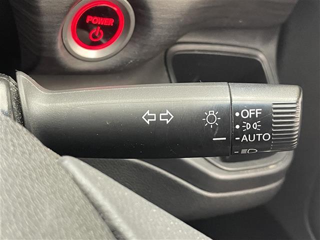 フリードハイブリッド ハイブリッド・Ｇホンダセンシング　社外８型ナビ　社外１１．６型後席モニター　禁煙車　バックカメラ　フルセグＴＶ　ＨＤＭＩ　両側パワスラ　ＥＴＣ　シートヒーター　ハーフレザー　ホンダセンシング　衝突軽減装置　追従クルコン　ハンドル支援（30枚目）