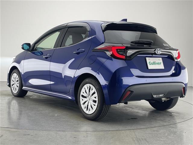 ヤリス ハイブリッドＺ　純正８型ＤＡ　ナビ　シートヒーター　禁煙車　バックカメラ　スマホ連動　前後ドラレコ　ＥＴＣ　セーフティセンス　衝突軽減　追従クルコン　車線逸脱　ＬＥＤオートライト　コーナーセンサー　純正フロアマット（19枚目）