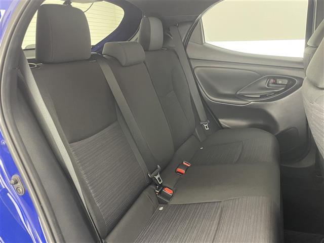 ヤリス ハイブリッドＺ　純正８型ＤＡ　ナビ　シートヒーター　禁煙車　バックカメラ　スマホ連動　前後ドラレコ　ＥＴＣ　セーフティセンス　衝突軽減　追従クルコン　車線逸脱　ＬＥＤオートライト　コーナーセンサー　純正フロアマット（20枚目）