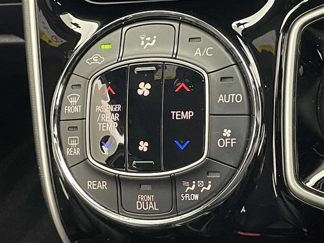 ヴォクシー ハイブリッドＺＳ　煌ＩＩＩ　純正９型ナビ　シートヒーター　禁煙車　バックカメラ　前後ドラレコ　両側パワスラ　ＥＴＣ　ハーフレザー　セーフティセンス　衝突軽減　クルコン　ＬＥＤオートライト　コーナーセンサー　シートカバー　フォグ（10枚目）