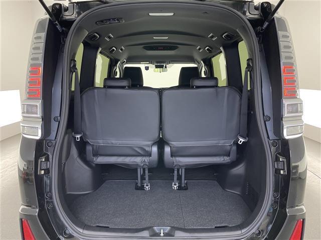 ヴォクシー ハイブリッドＺＳ　煌ＩＩＩ　純正９型ナビ　シートヒーター　禁煙車　バックカメラ　前後ドラレコ　両側パワスラ　ＥＴＣ　ハーフレザー　セーフティセンス　衝突軽減　クルコン　ＬＥＤオートライト　コーナーセンサー　シートカバー　フォグ（24枚目）