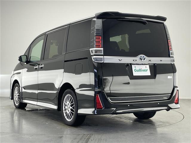 ヴォクシー ハイブリッドＺＳ　煌ＩＩＩ　純正９型ナビ　シートヒーター　禁煙車　バックカメラ　前後ドラレコ　両側パワスラ　ＥＴＣ　ハーフレザー　セーフティセンス　衝突軽減　クルコン　ＬＥＤオートライト　コーナーセンサー　シートカバー　フォグ（44枚目）