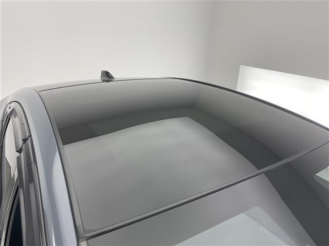 プリウス Ｚ　純正１２．３型ＤＡ　ムーンルーフ　デジタルインナーミラー　トヨタチームメイト　アドバンスドパーク　ワイヤレス充電　フルセグ　ＨＤＭＩ　全方位カメラ　ＡＣ１００Ｖ　衝突軽減　追従クルコン　温シート　禁煙（36枚目）