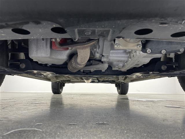 クロスビー ハイブリッドＭＺ　シートヒーター　ドラレコ　ＥＴＣ　禁煙車　全方位モニター用カメラパッケージ　デュアルセンサーブレーキ　衝突軽減　車線逸脱　クルコン　パーキングセンサー　ＬＥＤオートライト　フォグランプ　パドルシフト（25枚目）