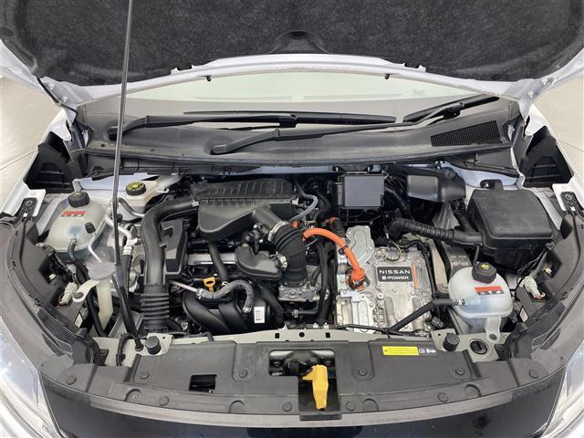 ノート Ｘ　純正９型ＤＡナビ　全方位カメラ　プロパイロット　禁煙　デジタルインナーミラー　シートヒーター　ＢＳＭ　衝突軽減　追従クルコン　ＥＴＣ　ドラレコ　フルセグＴＶ　ＨＤＭＩ　ＬＥＤオートライト　ハンドル支援（24枚目）