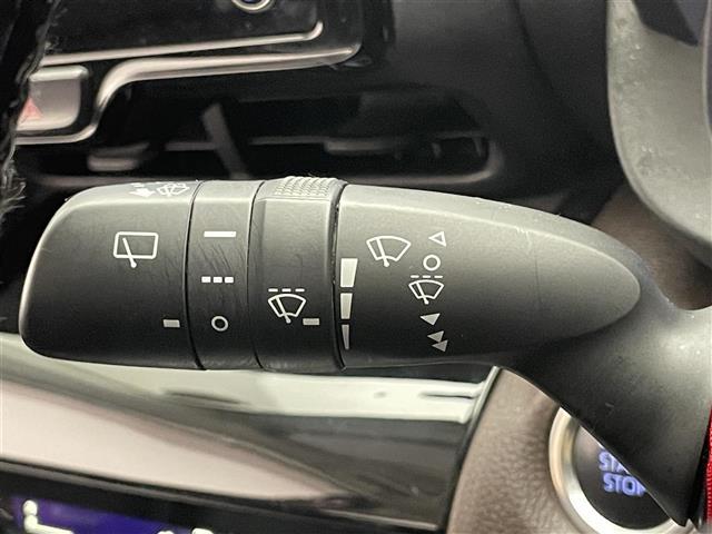 ヤリスクロス Ｚ　純正８型ＤＡナビ　バックカメラ　シートヒーター　ＢＳＭ　追従クルコン　ドラレコ　ＥＴＣ　セーフティセンス　ＵＳＢ接続　衝突軽減　車線逸脱　ＬＥＤライト　茶ハーフレザー　純正フロアマット　電動パーキング（29枚目）