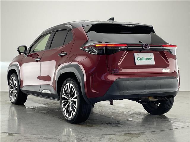 ヤリスクロス Ｚ　純正８型ＤＡナビ　バックカメラ　シートヒーター　ＢＳＭ　追従クルコン　ドラレコ　ＥＴＣ　セーフティセンス　ＵＳＢ接続　衝突軽減　車線逸脱　ＬＥＤライト　茶ハーフレザー　純正フロアマット　電動パーキング（42枚目）