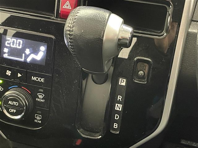 ルーミー カスタムＧ－Ｔ　社外８型ナビ　バックカメラ　衝突軽減　両側パワスラ　フルセグＴＶ　Ｂｕｅｔｏｏｔｈ　ＥＴＣ　ＬＥＤオートライト　クルーズコントロール　フォグランプ　純正フロアマット　プッシュスタート　Ａストップ　禁煙（9枚目）